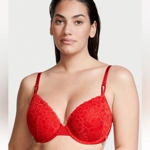 BNWT Victoria Secret Bra - 36D